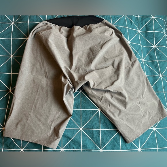 7Mesh Women’s Slab Short - Picture 5 of 5